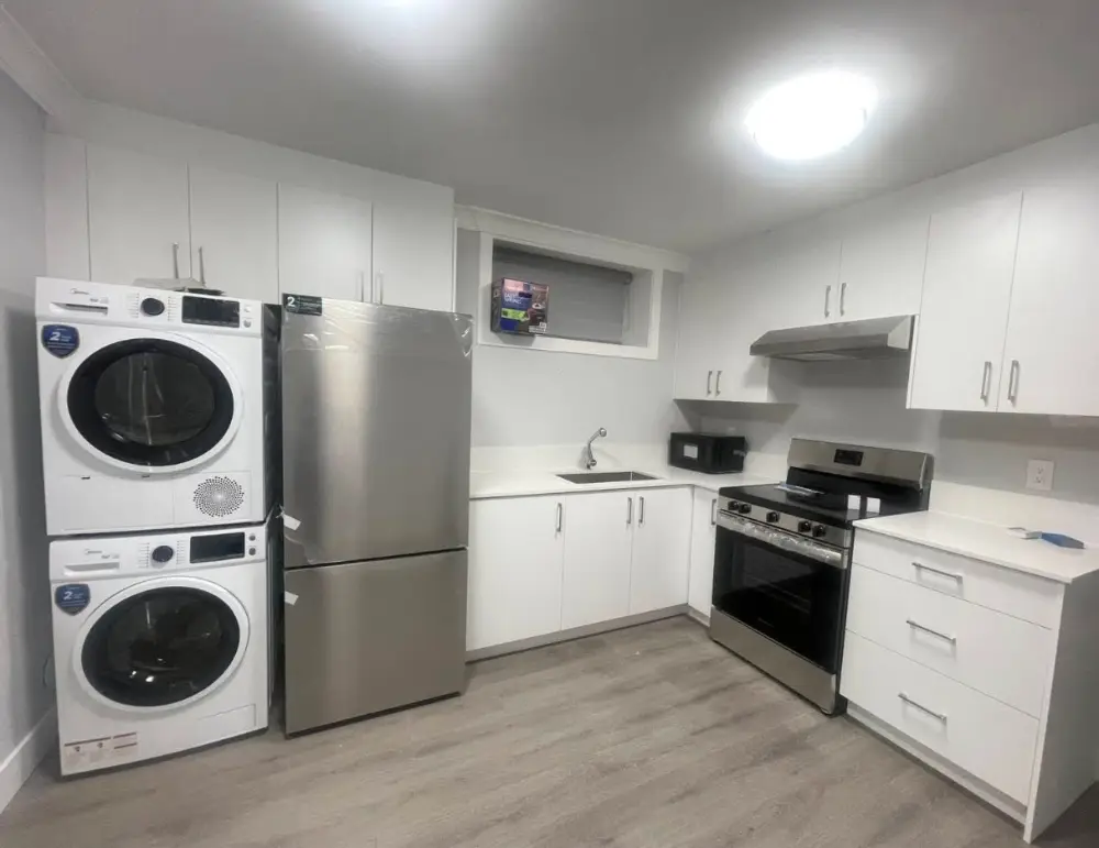 Cho thuê phòng suite mới ở East Vancouver