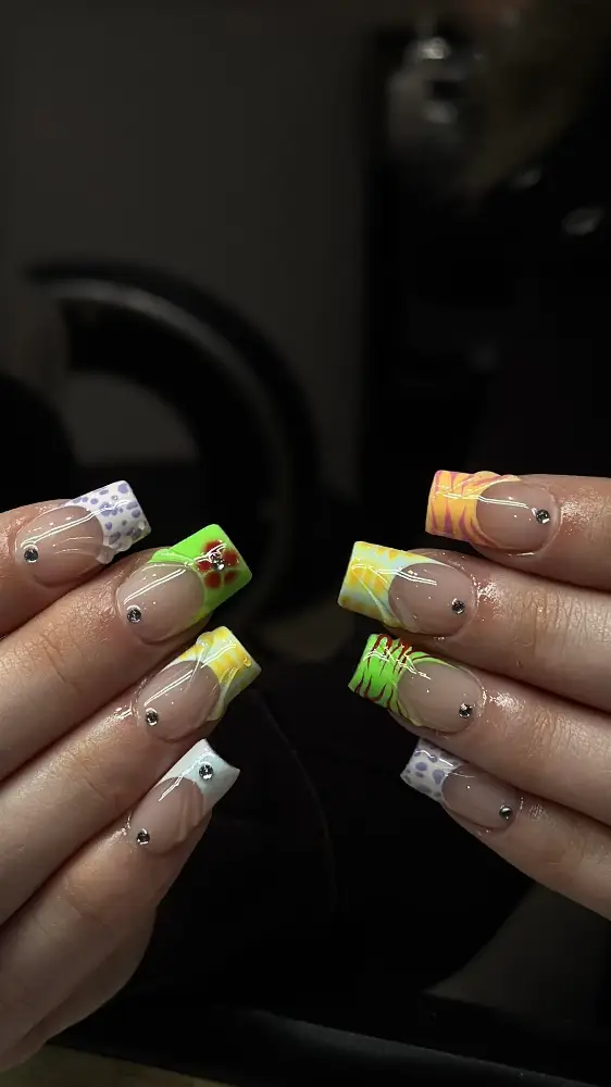 Cần tuyển thợ bột tại Downtown Nails Vancouver